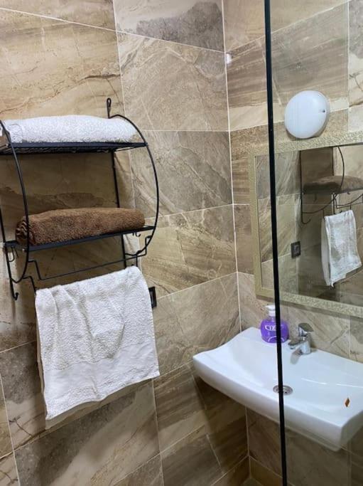 Appart Luxueux Securise Parking 10 Min Medina Fès Dış mekan fotoğraf